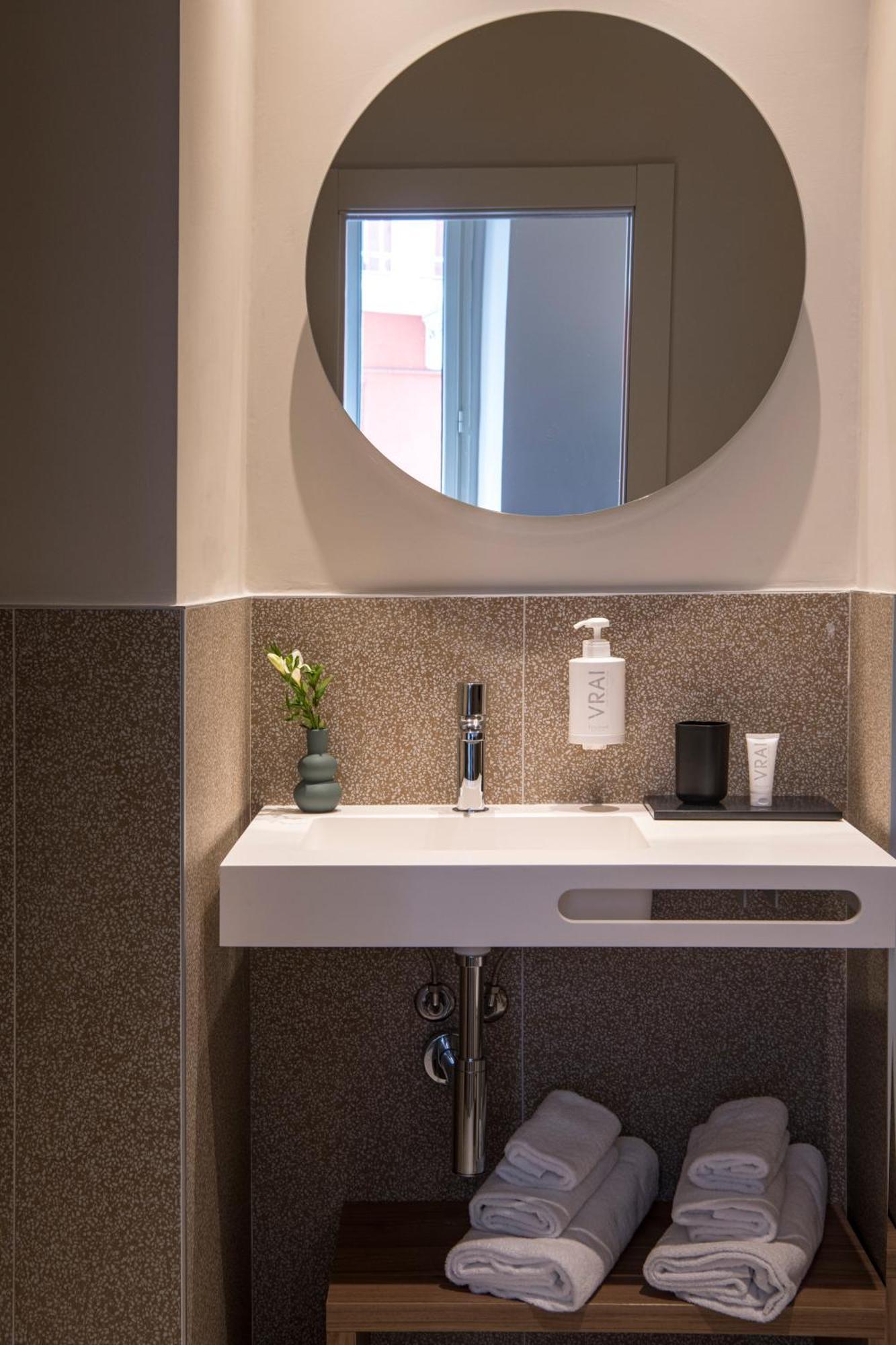 Palazzo Buenos Aires 4* Mailand